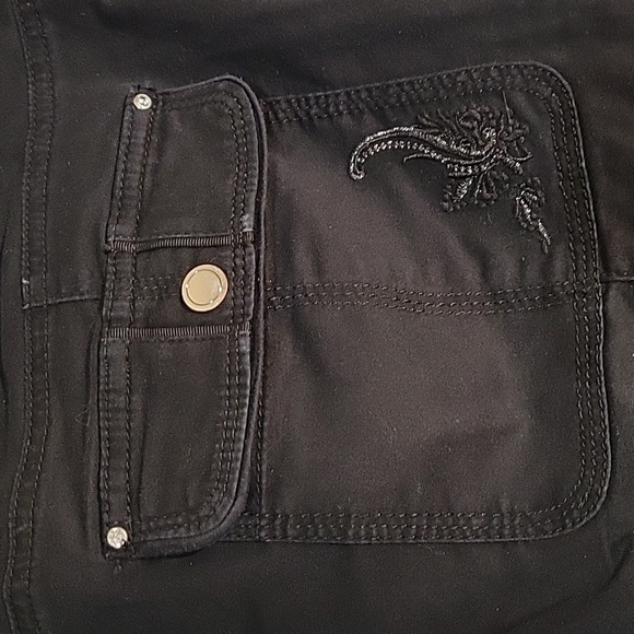 WHBM Capri Pants Embellished Cargo Pockets Black Size 12W - Picture 7 of 9